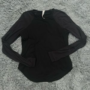 Lululemon: Long-sleeve Shirt
